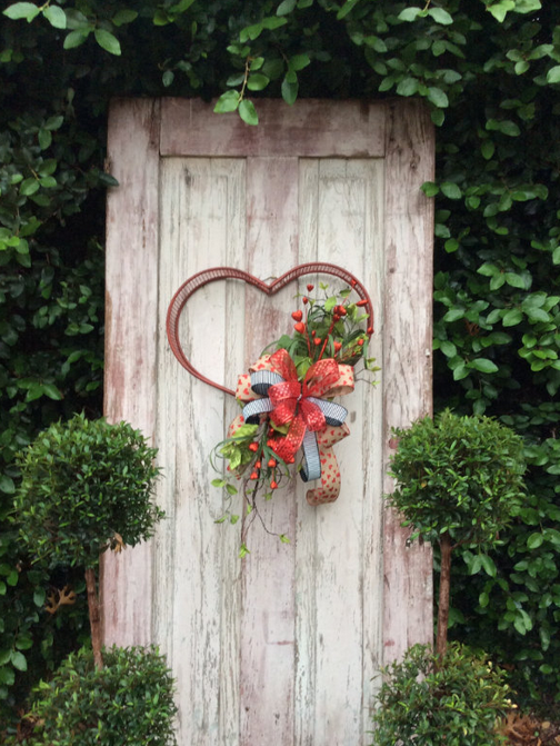 2_Valentines Day Wreaths