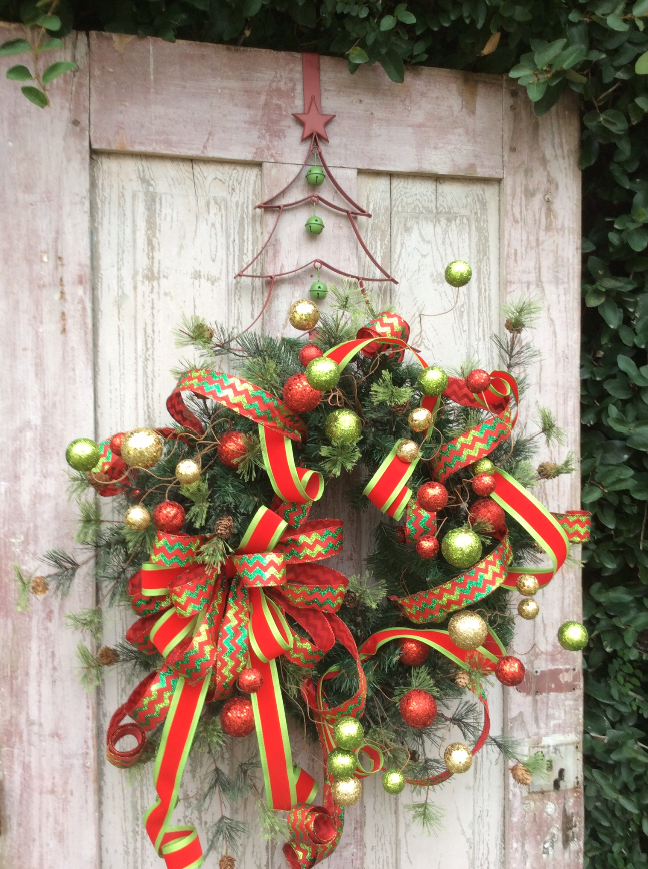 Traditional Christmas Ball Wreath
