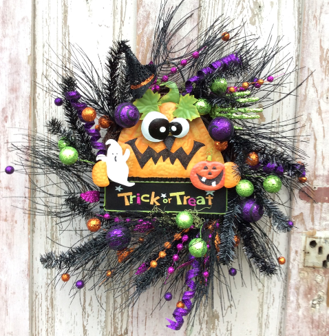 Trick Or Treat Pumpkin Wreath